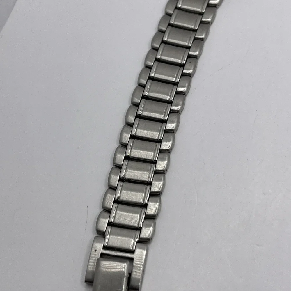 Celebrity Women's Quartz‎ Watch Silver 7.75